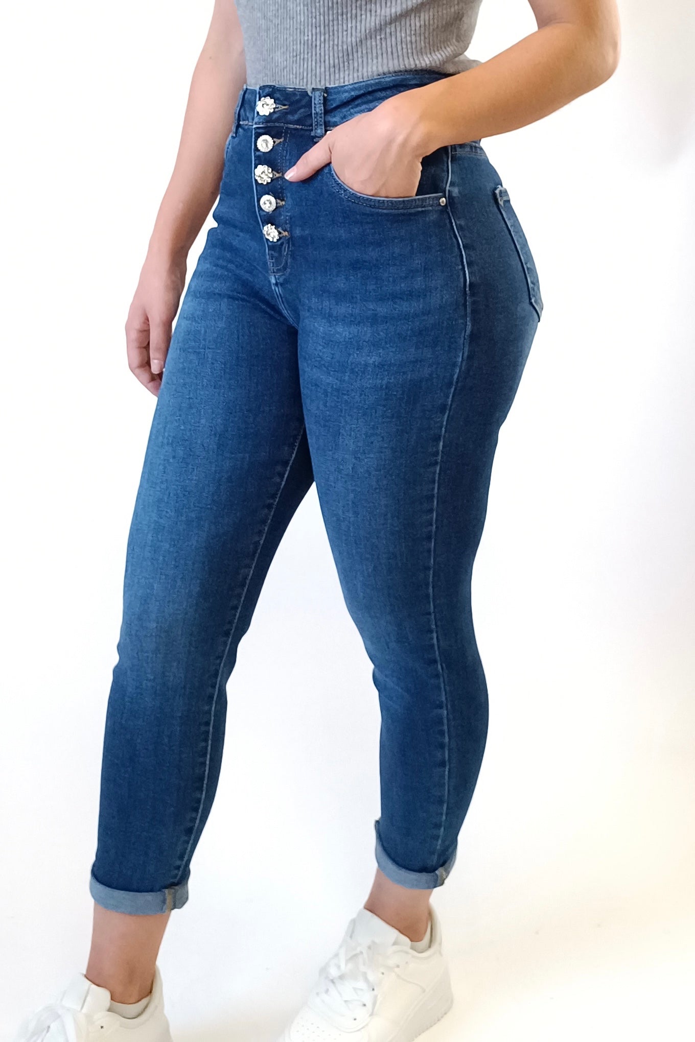 JEANS MOM FIT BOTTONI GIOIELLO