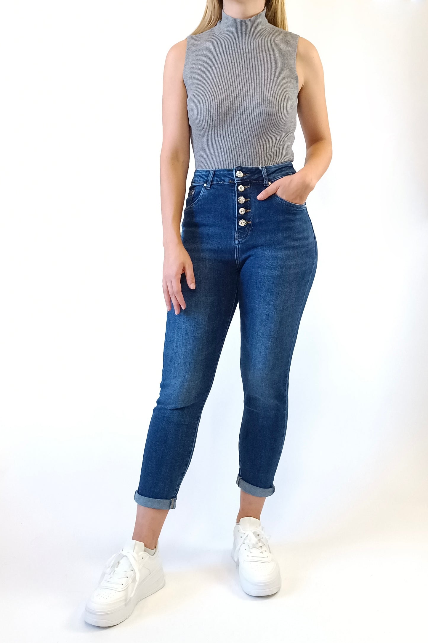 JEANS MOM FIT BOTTONI GIOIELLO